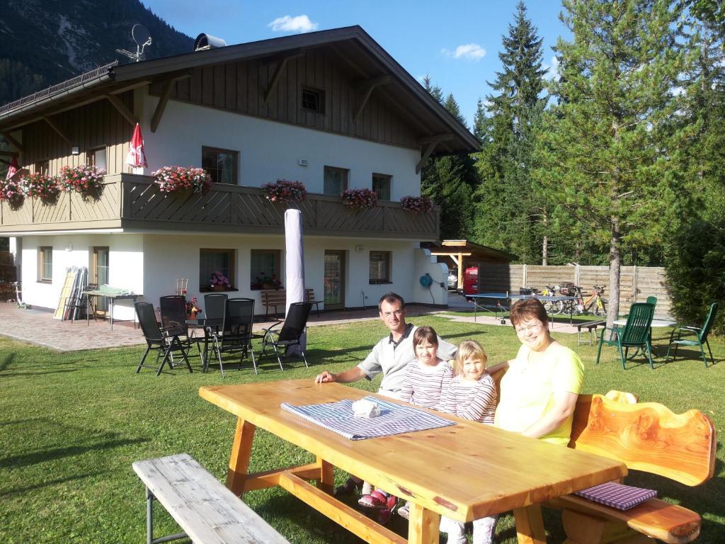 Haus Sonnenweg Apartamento Leutasch Exterior foto
